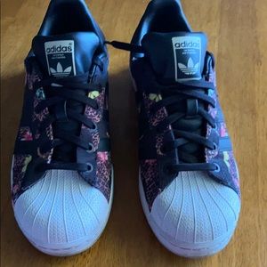 Adidas superstars 🌟 👟